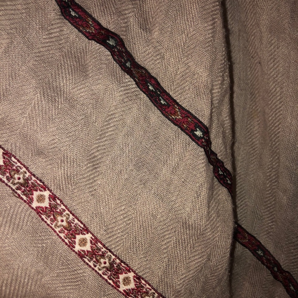 Scarf - Picture 2 of 3